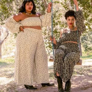 Pinecone Row Peasant Top Crop Animal Print 3X Plus Stretchy